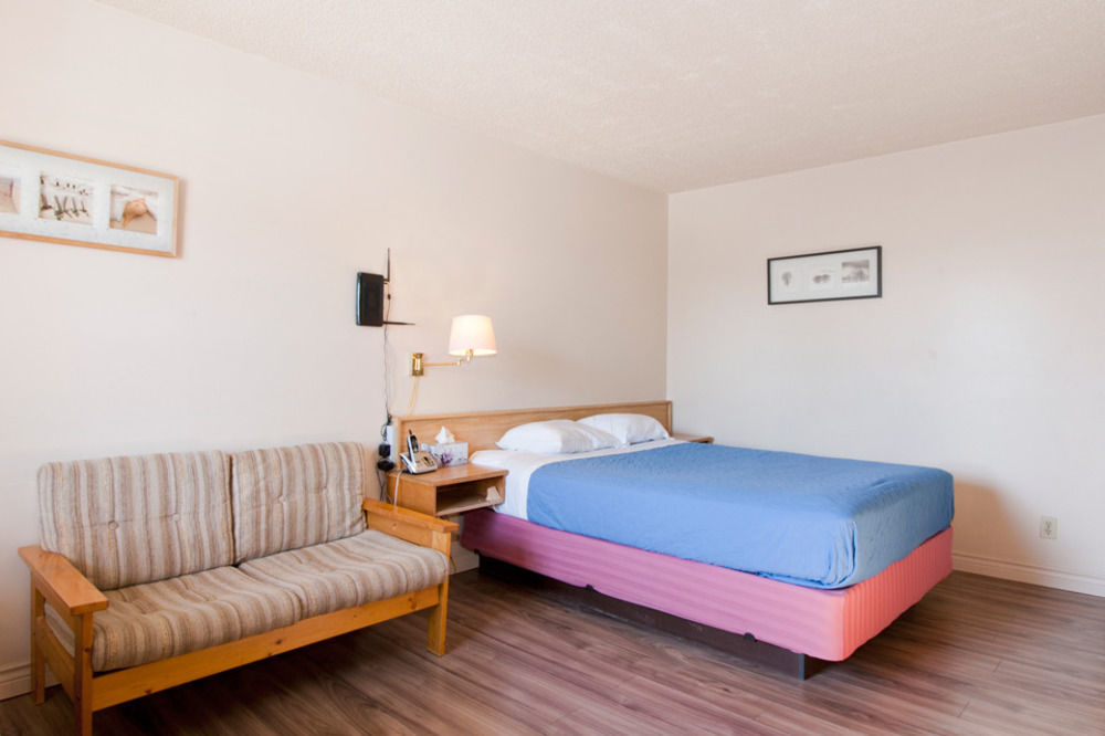 Horizon Motel Saint Albert Екстер'єр фото