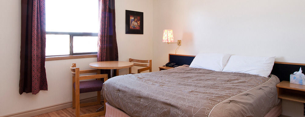 Horizon Motel Saint Albert Екстер'єр фото